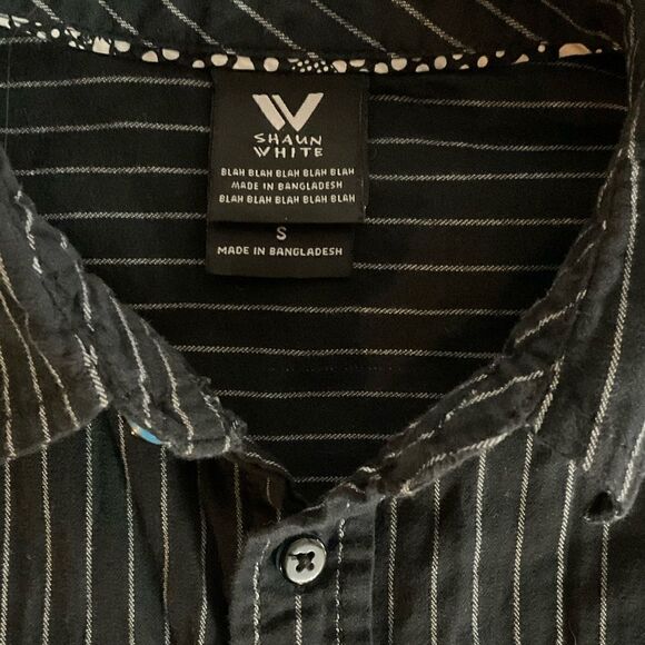 Shaun White Boys Short Sleeve Collared Button Down - Picture 3 of 3